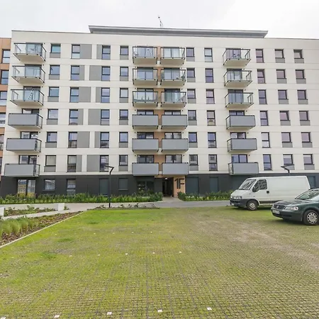 Golden Letnicka 1f M21 Апартаменты *